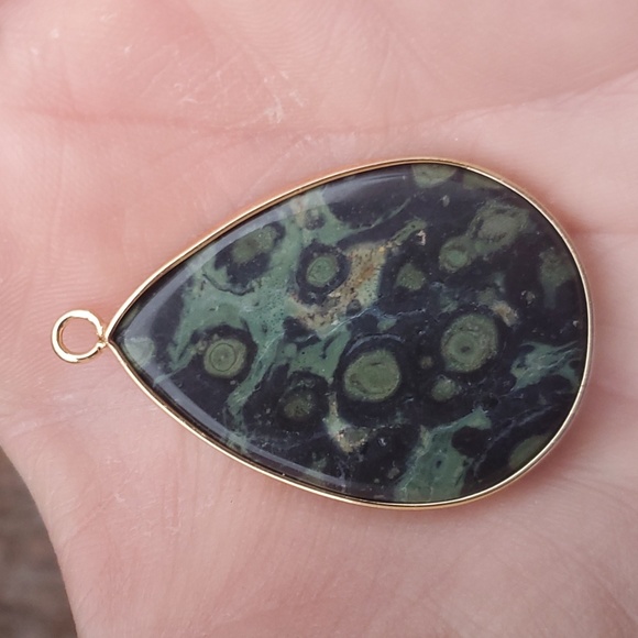 New Gold Wrapped Kambaba Jasper Teardrop Unisex Pendant. - Picture 2 of 12